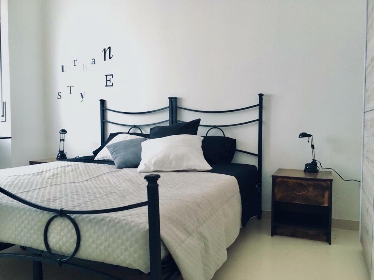 Heidi'S Apartment Альгеро Екстер'єр фото
